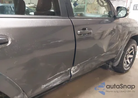 2019 Toyota 4Runner Trd Off Road Premium z USA, uszkodzony, nr VIN JTEBU5JRXK5656263